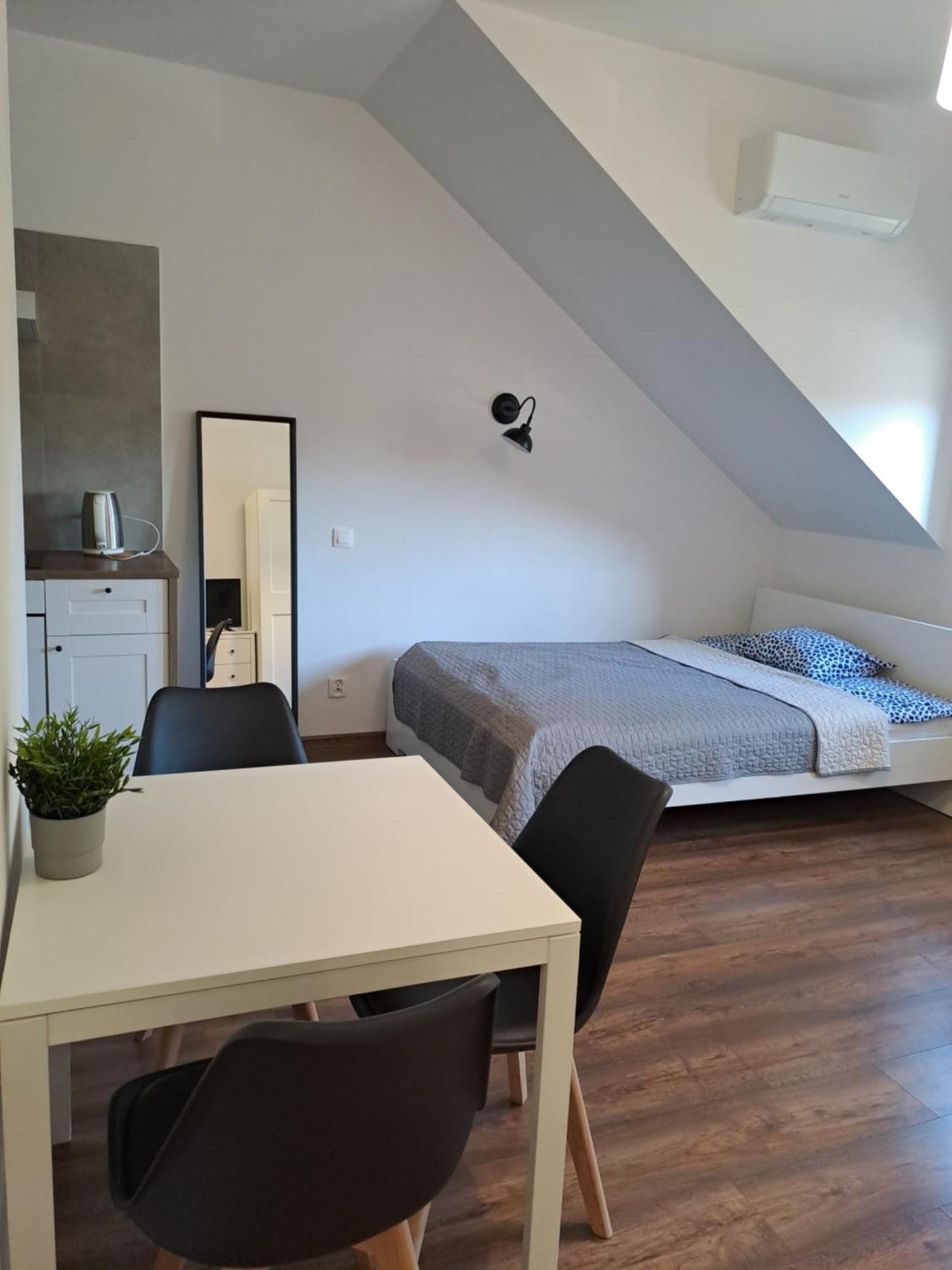 Prokocim Apartments คราคูฟ ภายนอก รูปภาพ